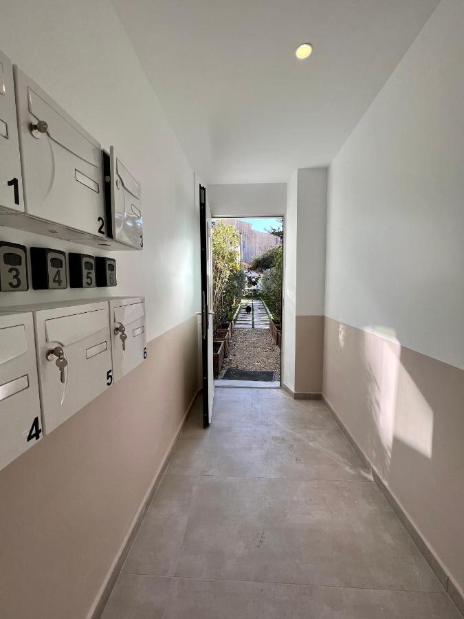 Amazing New Property In The Heart Of The Old Town Of Antibes Bagian luar foto